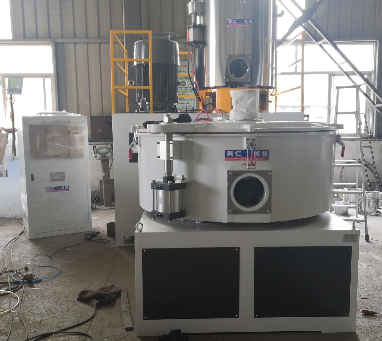 pvc混（hún）料機科仁機械